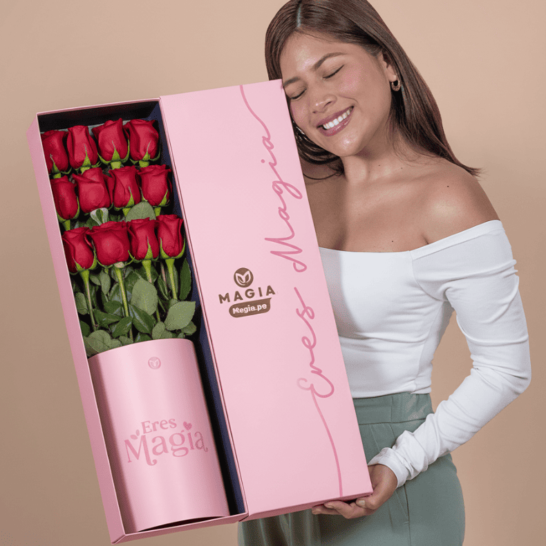 20% de descuento en caja de 12 rosas de la categoría ''Caja Magia.pe''