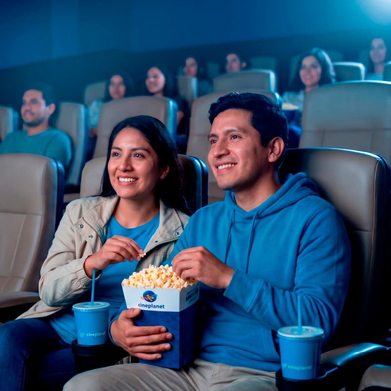 Hazte Socio Cineplanet y disfruta 2 entradas 2D + combo a S/49 con Sip
